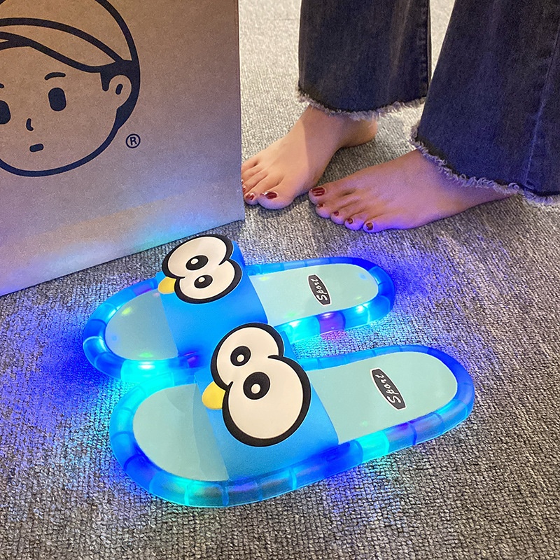 Funny Big Eyes Luminous Slide  - Home Outdoor Bathroom recension och pris